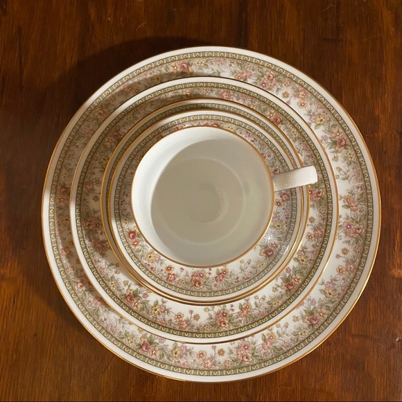 SALE Morning Jewel Place 5 Piece Place Setting - Picture 2 of 13